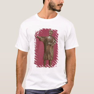 Afbeelding van een man met sagum t-shirt