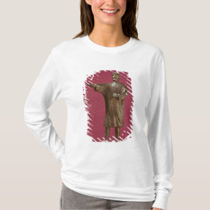 Afbeelding van een man met sagum t-shirt