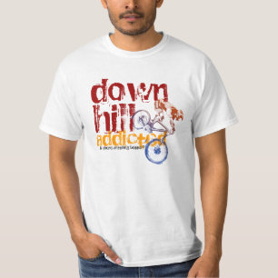 Afdalend gericht ontwerp van de kabelmountainbikin t-shirt