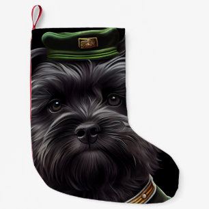 Affenpinscher-hond in St. Patrick's Day-jurk Kleine Kerstsok