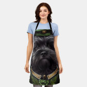 Affenpinscher-hond in St. Patrick's Day-jurk Schort (Gedragen)