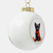 Affenpinscher met hart gemaakt van herfstbladeren keramische bal ornament (Links)