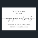 Affiche de bienvenue minimaliste de la partie d'en<br><div class="desc">Ce panneau de fiançailles comporte un élégant script pour accueillir vos invités à votre fête de fiançailles.</div>