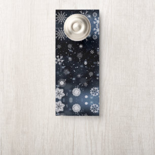 Affichette De Porte Le Noël de SlipperyJoe, hiver magique paisible à