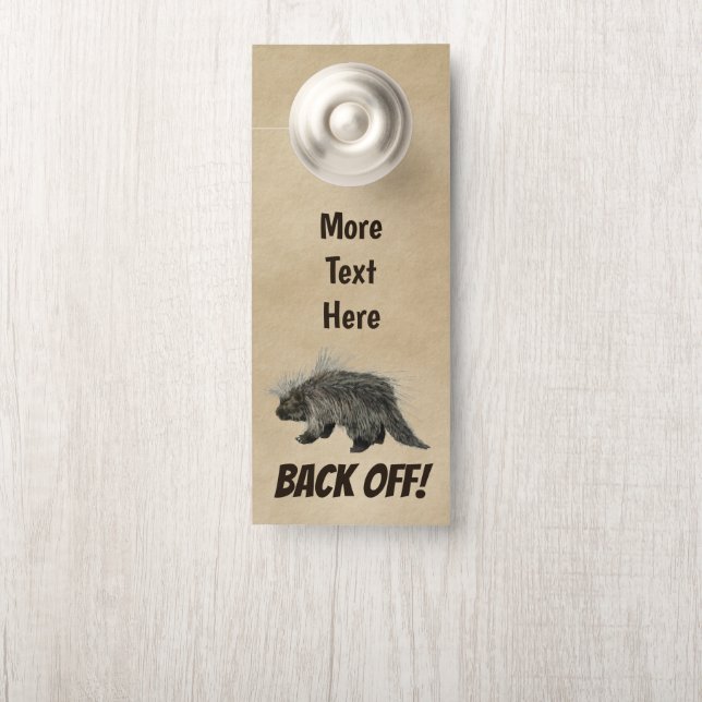 Affichette De Porte Prickly Porky Sur Vieux Papier (Sur le bouton)