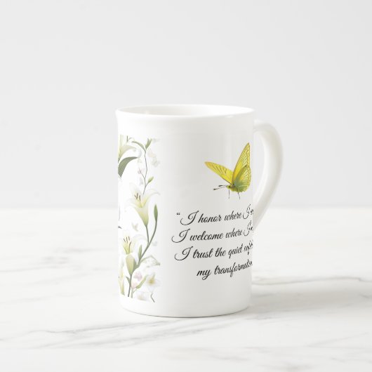 Affirmation Papillon jaune Spécialité Mug (Devant droit)