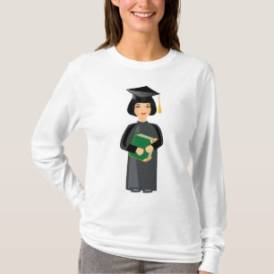 Afgestudeerde meisje in zwarte kap en toga t-shirt