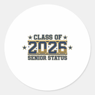 Afgestudeerden van de klas van 2026 met senior sta ronde sticker