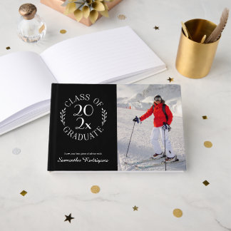 Afgestudeerdenfoto klas 2026 Zwart Patroon Afstude Gastenboek