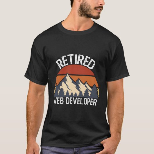 Afgetreden voor 2023 Gepensioneerde Web Developer T-shirt (Voorkant)