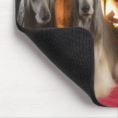 Afghan Hound bij de open haard Kerstmis Muismat (Hoek)