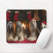 Afghan Hound bij de open haard Kerstmis Muismat (Met muis)