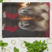 Afghan Hound bij de open haard Kerstmis Theedoek (Gevouwen)