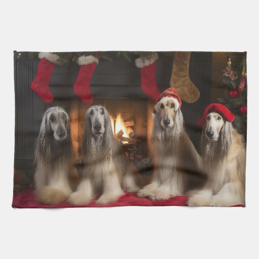 Afghan Hound bij de open haard Kerstmis Theedoek (Horizontaal)