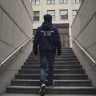 Afleiding Is Geen Actie Hoodie