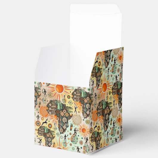 Africa Map Decorative Tribal Elements Pattern Bedankdoosjes (Geopend)