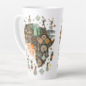 Afrika kaart decoratieve tribale elementen patroon latte mok (Linkerhoek)