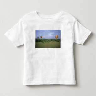 Afrika, Kenia, Masai Mara National Preserve, 2 Kinder Shirts