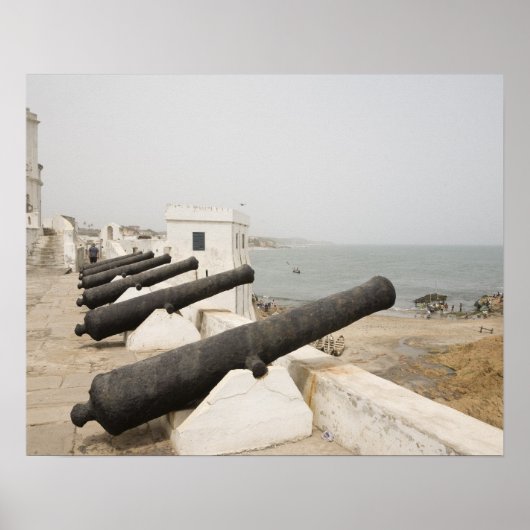 Afrika, West-Afrika, Ghana, Elmina. Canons gaurd Poster (Voorkant)