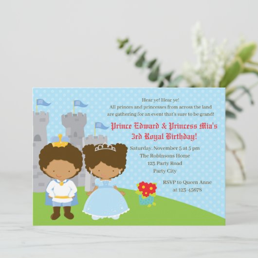 Afrikaanse Amerikaanse tweelingdag uitnodiging (Staand voorkant)