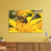 Afrikaanse honingbijen met stuifmeelvoeding canvas afdruk (Insitu (Woonkamer))