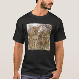 Afrikaanse lionkubussen met moeder t-shirt