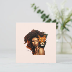 Afro-Amerikaanse vrouw met majestueuze leeuw