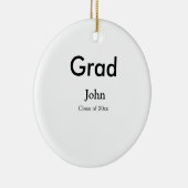 afstudeerder jongen voegt naam toe bevat datumteks keramisch ornament (Rechts)