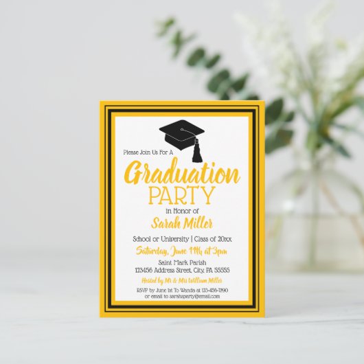 Afstudeerder voor zwarte en goudkleuren uitnodiging briefkaart (Staand voorkant)