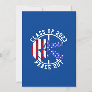 Afstudeerklas van 2026 Peace Out Afgestudeerd Blau Feestdagenkaart