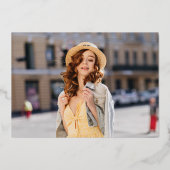 Afstuderen 2025 Foto Red Script Afstudeerder Party Folie Uitnodiging (Achterkant)