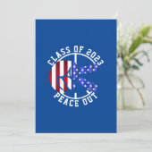 Afstuderen Class of 2025 Peace Out Afstuderen blau Feestdagenkaart (Staand voorkant)