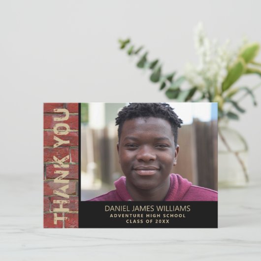 Afstuderen Foto Urban Red Brick Hartelijk dank Bedankkaart (Staand voorkant)