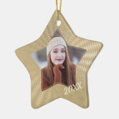 Afstuderen foto van Shimmery Gold Pattern Lijst Keramisch Ornament (Links)