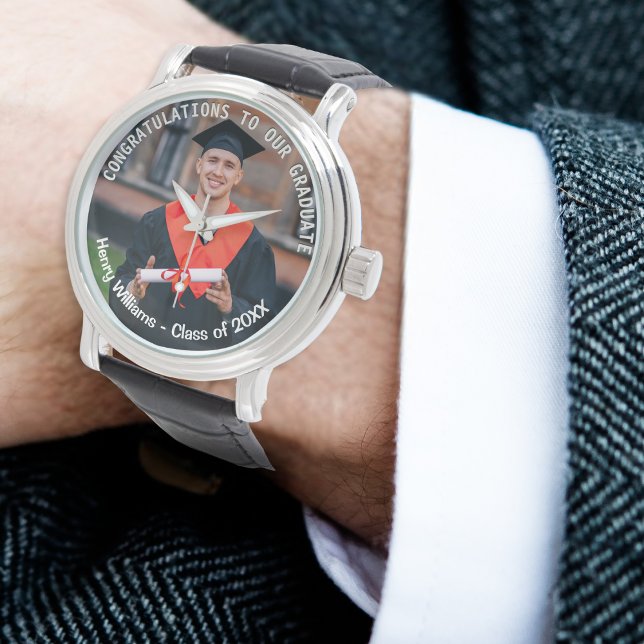 Afstuderen Gefeliciteerd Aangepaste fotoherinnerin Horloge (An elegant watch to celebrate a graduation, with custom photo, name and year)