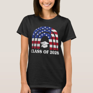 Afstuderen klasse van 2028 Rainbow American Flag T-shirt