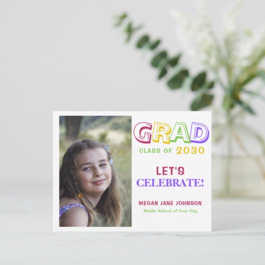 Afstuderen kleurrijke middelbare school afstudeerd uitnodiging briefkaart (Staand voorkant)