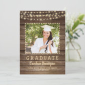 Afstuderen Rustic Wood String Lights Aankondiging (Staand voorkant)