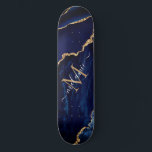 Agate Navy Blue Gold Votre nom Lettre Skateboard<br><div class="desc">Patins avec Monogramme Nom Agate Marine Blue Gold Gemstone Marble Geode Parties scintillant Sparkle Personnalisé Anniversaire - Anniversaire ou Mariage Cadeau / Fournisseur - Ajouter votre lettre / Nom - Texte ou Supprimer - Faire votre cadeau Skateboard spécial - Redimensionner et déplacer ou supprimer et ajouter du texte / des...</div>