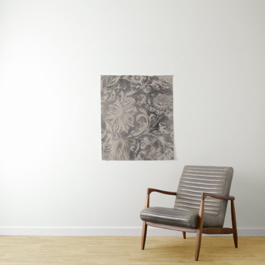 Aged Floral Wandkleed (In situ)