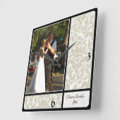 Aged Vintage Damask Pattern Wedding Photograph Vierkante Klok (Hoek)