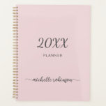 Agenda 2023 Écriture Nom Monogramme Rose Fille 202<br><div class="desc">Agenda personnalisé minimaliste simple féminin rose blush propre avec monogramme ou signature de nom en script personnalisé 2023 ou toute autre année. Ce design présente votre prénom dans une jolie typographie de lettre manuscrite avec un font à queue en forme de swash (ou calligraphie) sur un fond rose poussiéreux ou...</div>