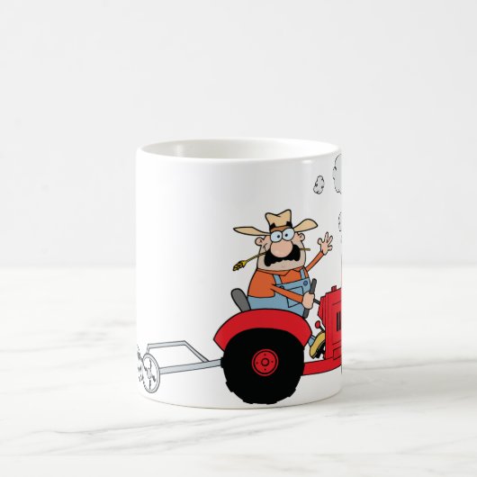 Agriculteur sur une tasse de tracteur (Centre)