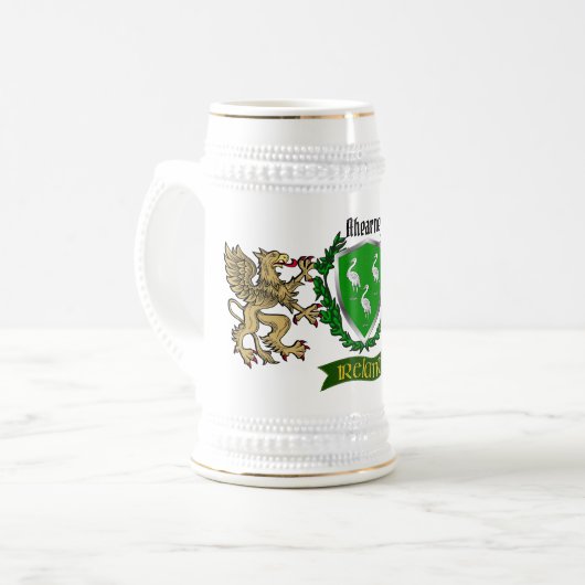 Ahearne/Ahern Irish Shield Bierpul (Voorkant links)