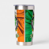 Ahearne/Aherne Irish Shield & Vlag gepersonaliseer Geïsoleerde Drinkbeker (Rechts)