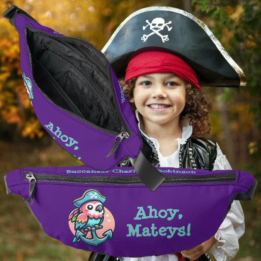 Ahoy, Mateys ! Un joli petit perroquet portant un 