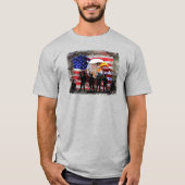 Aigle avec drapeau américain et T-shirt soldats (Devant)