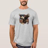 Aigle avec T-Shirt du drapeau américain (Devant)