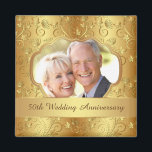 Aimant 50ème anniversaire de Mariage à fleurs dorées<br><div class="desc">50e anniversaire de Mariage aimant photo avec motif floral doré et tourbillons</div>
