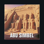 Aimant Abu Simbel Egypt Travel<br><div class="desc">Abou Simbel, l'un des sites archéologiques les plus impressionnants d'Egypte, abrite deux temples rocheux massifs construits par le pharaon Ramses II au XIIIe siècle avant JC. Situés près de la frontière soudanaise dans le sud de l'Égypte, ces temples ont été creusés directement à flanc de montagne pour honorer Ramses II...</div>